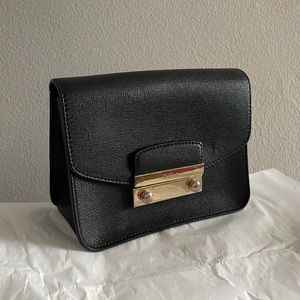 Furla metropolis crossbody bag